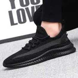 Comfortable Black Color Winter Canvas Shoes For Men Fashionable And New Designed Shoes For Men M27