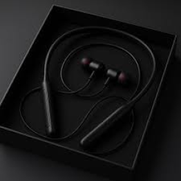 G63 Smart Light Sound Machine, a multifunctional device that combines several features in one compact unit.